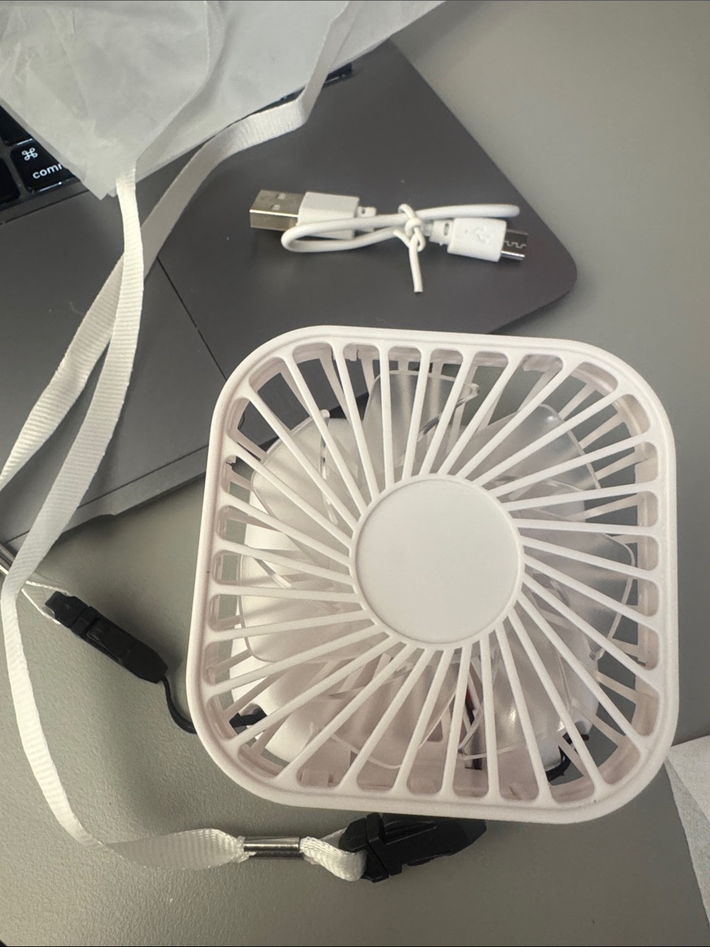 Portable White USB Rechargeable Desk Fan